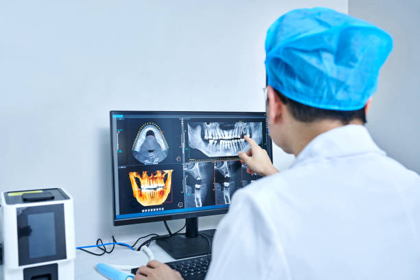 Best Dentist for Tooth Abscess  in Orosi, CA